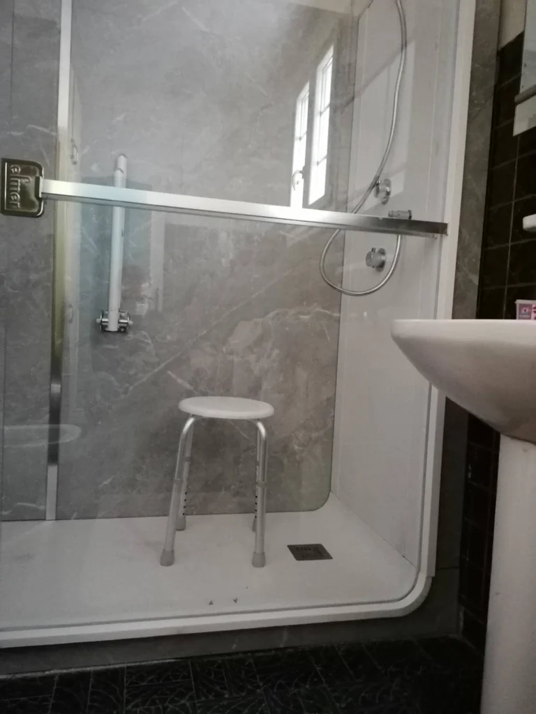 Salle de bain à Saint-Maixent